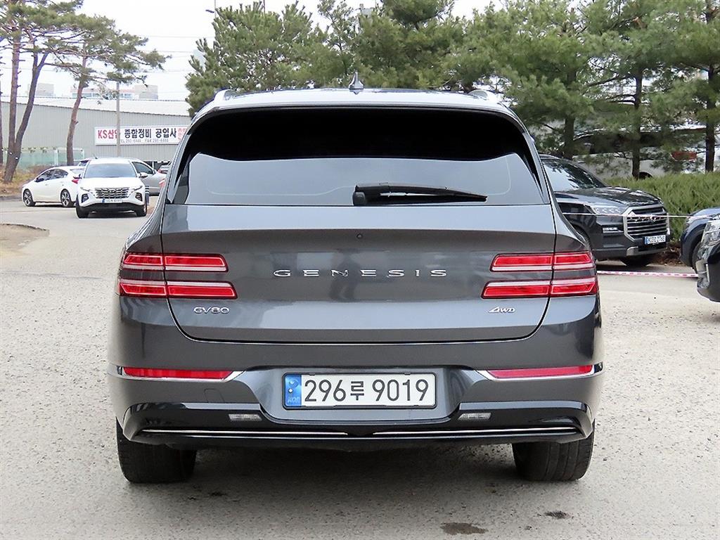 Genesis GV80 - Vista 4