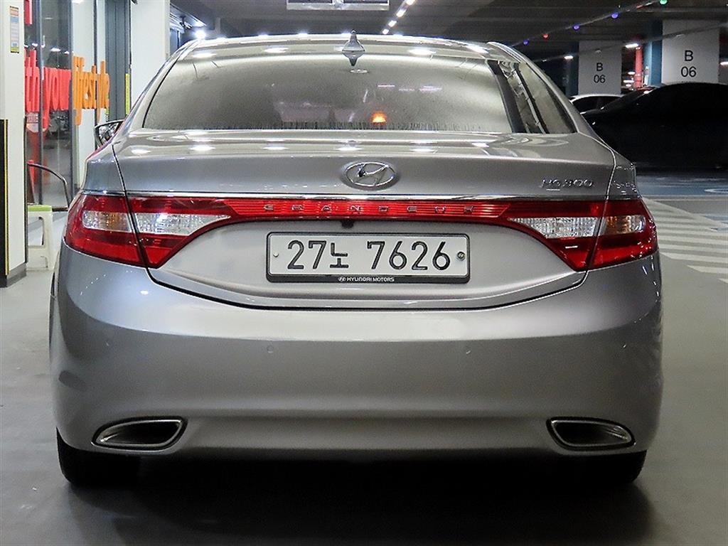 HYUNDAI Grandeur - Vista 5
