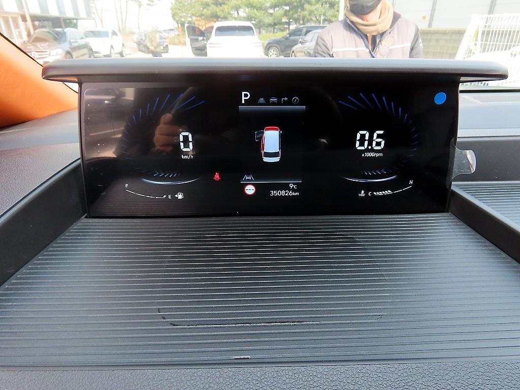 HYUNDAI Staria - Vista 10