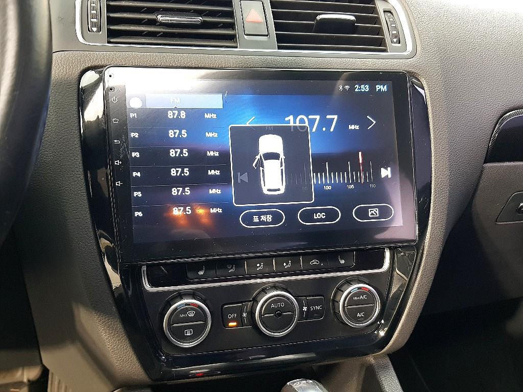 Volkswagen Jetta - Vista 11