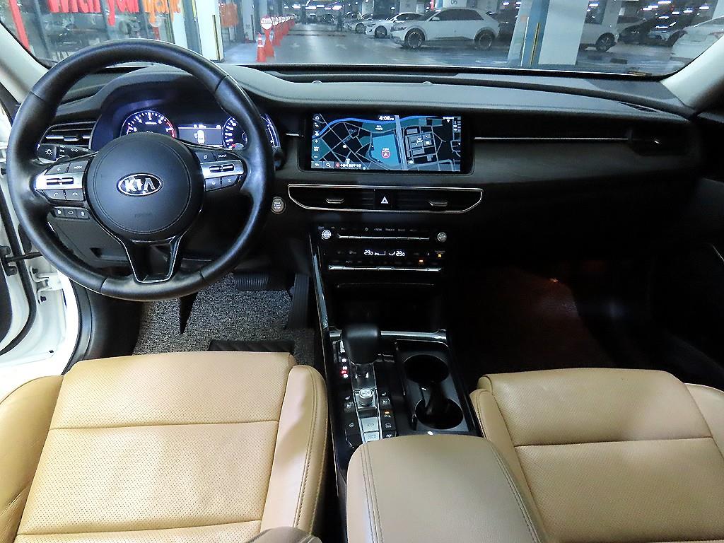 KIA K7 - Vista 10