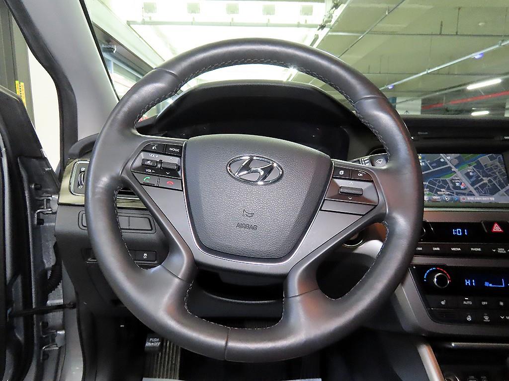 HYUNDAI Sonata - Vista 8