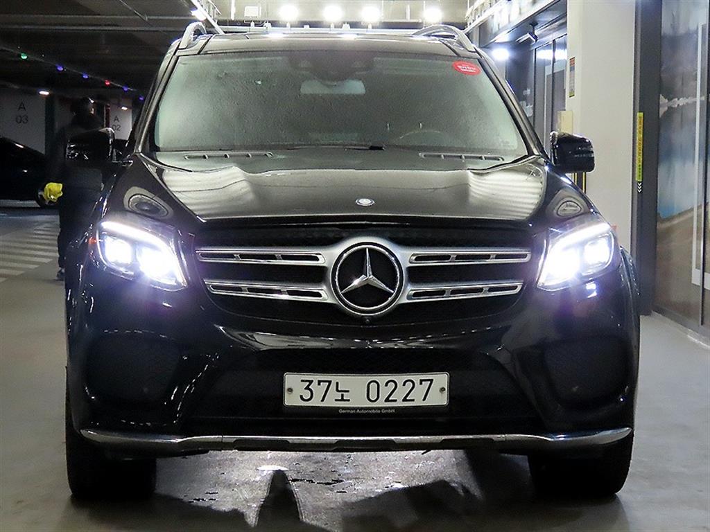 Mercedes Benz GLS Class - Vista 2
