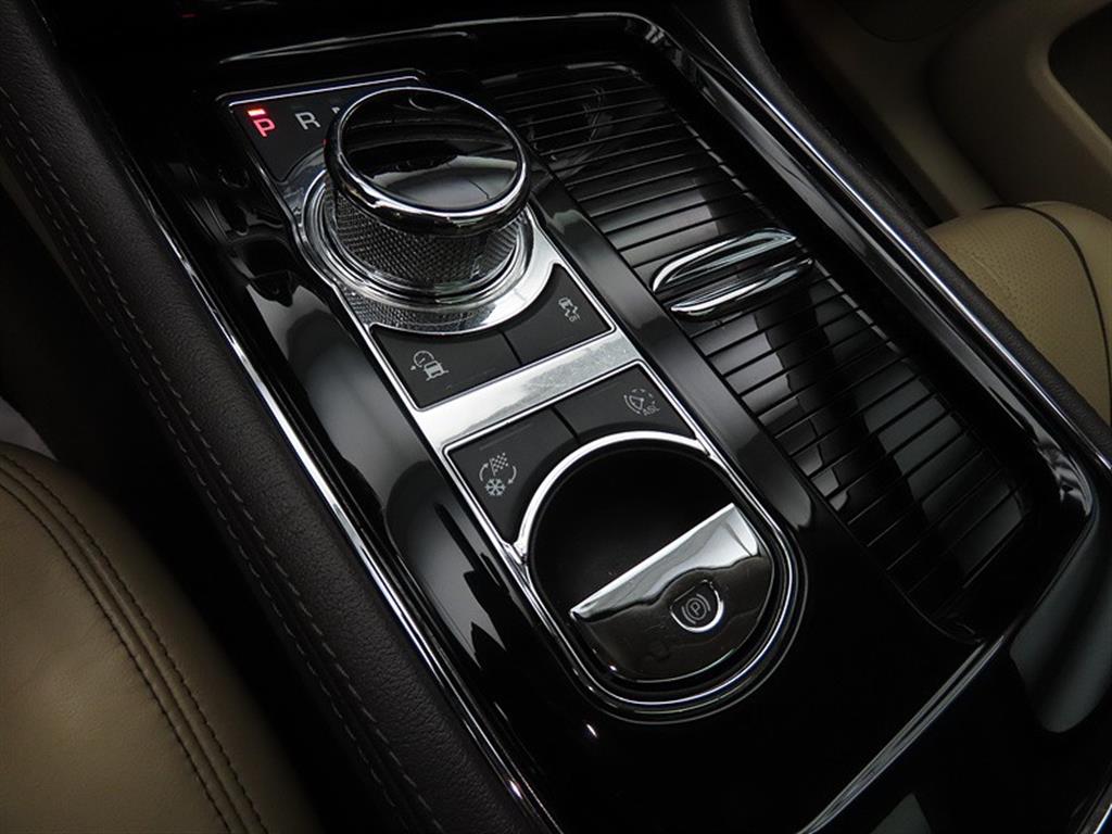 Jaguar XJ - Vista 11