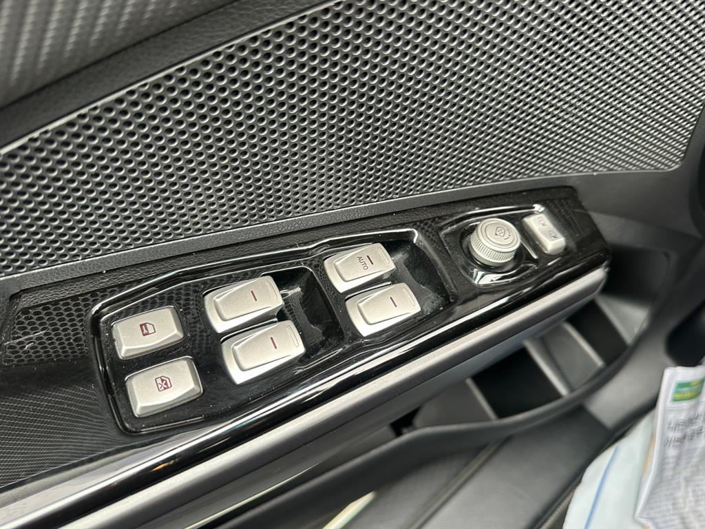 Ssangyong Tivoli - Vista 12