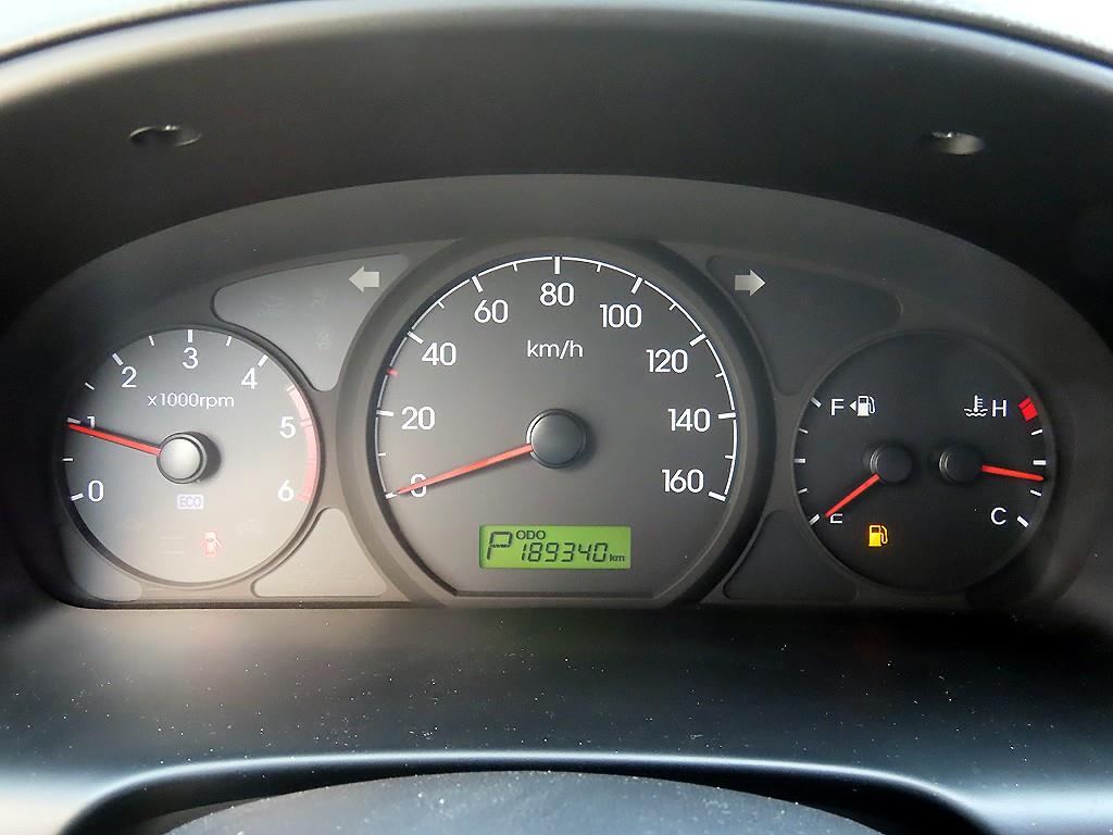 HYUNDAI Starex - Vista 10