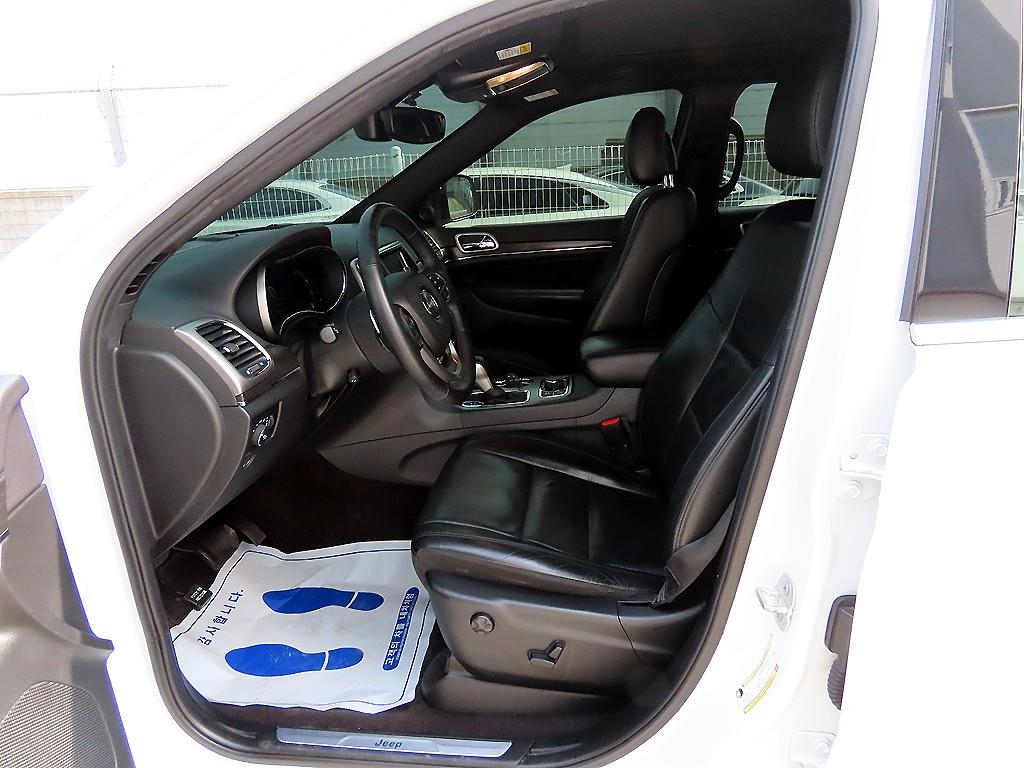 Jeep Cherokee - Vista 5