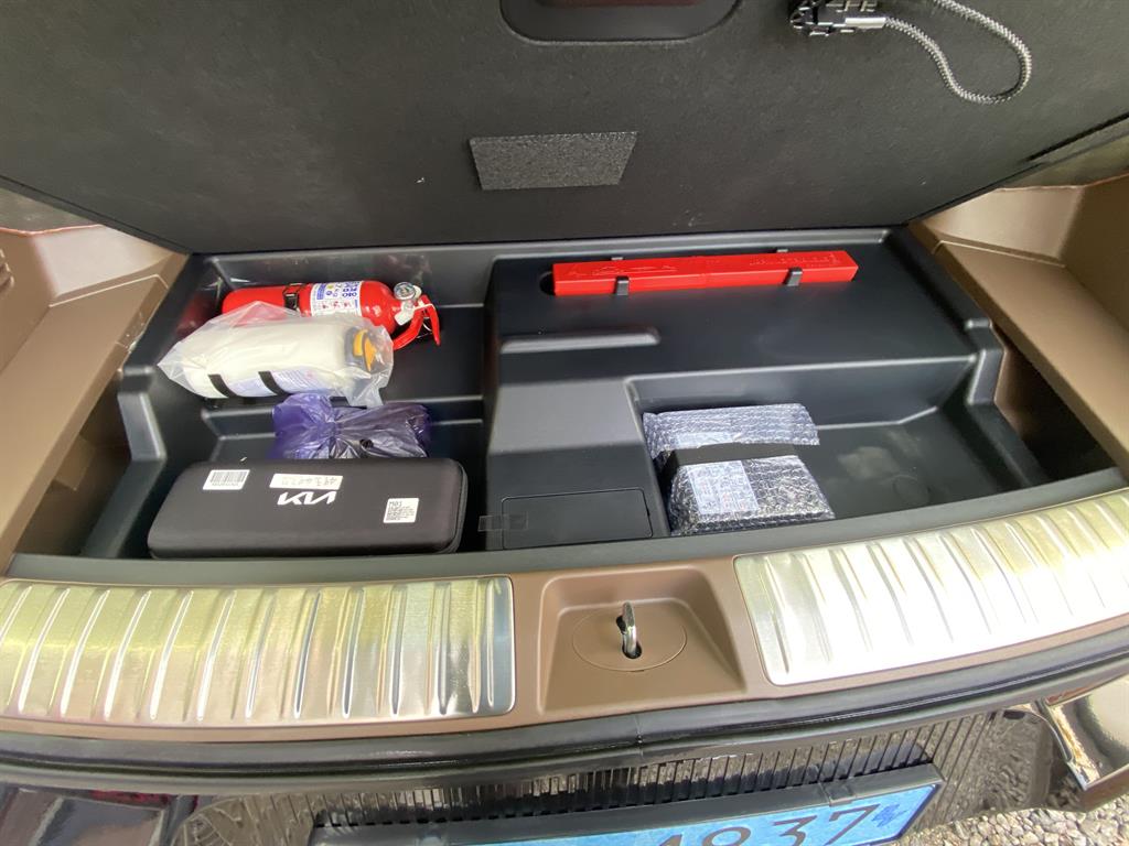 KIA EV9 2024 Blanco - Importación desde Corea - HF Imports Iquique - Foto 19