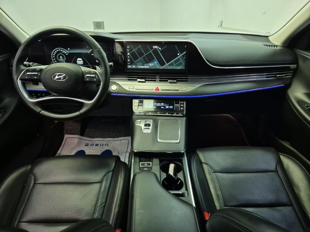 HYUNDAI Grandeur - Vista 7