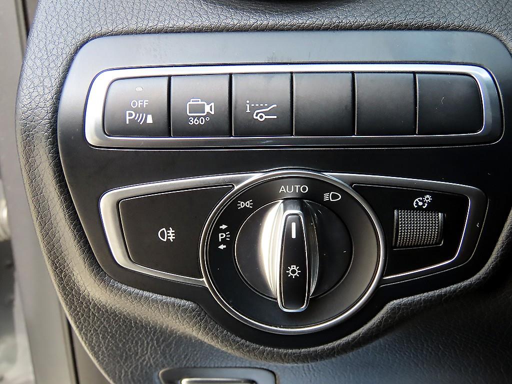 Mercedes Benz GLC Class - Vista 12