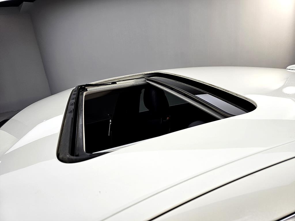 Mercedes Benz CLS Class - Vista 12