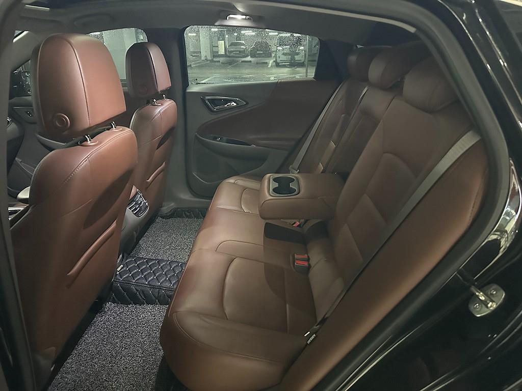 Chevrolet Malibu - Vista 7