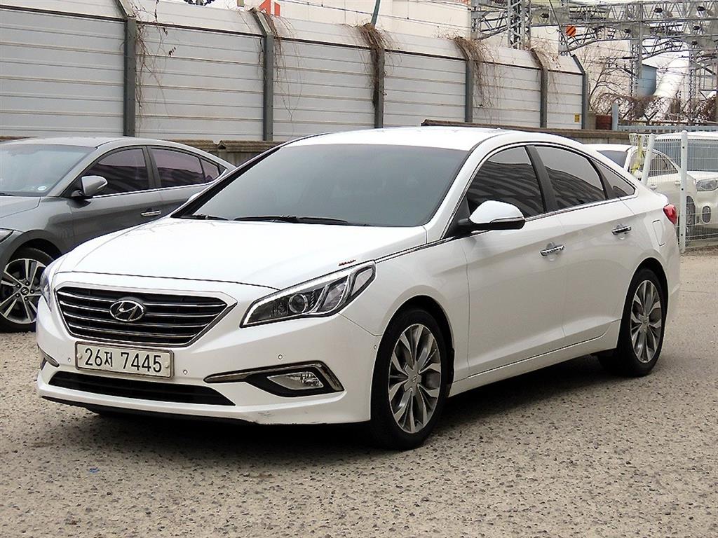 HYUNDAI Sonata - Vista 2