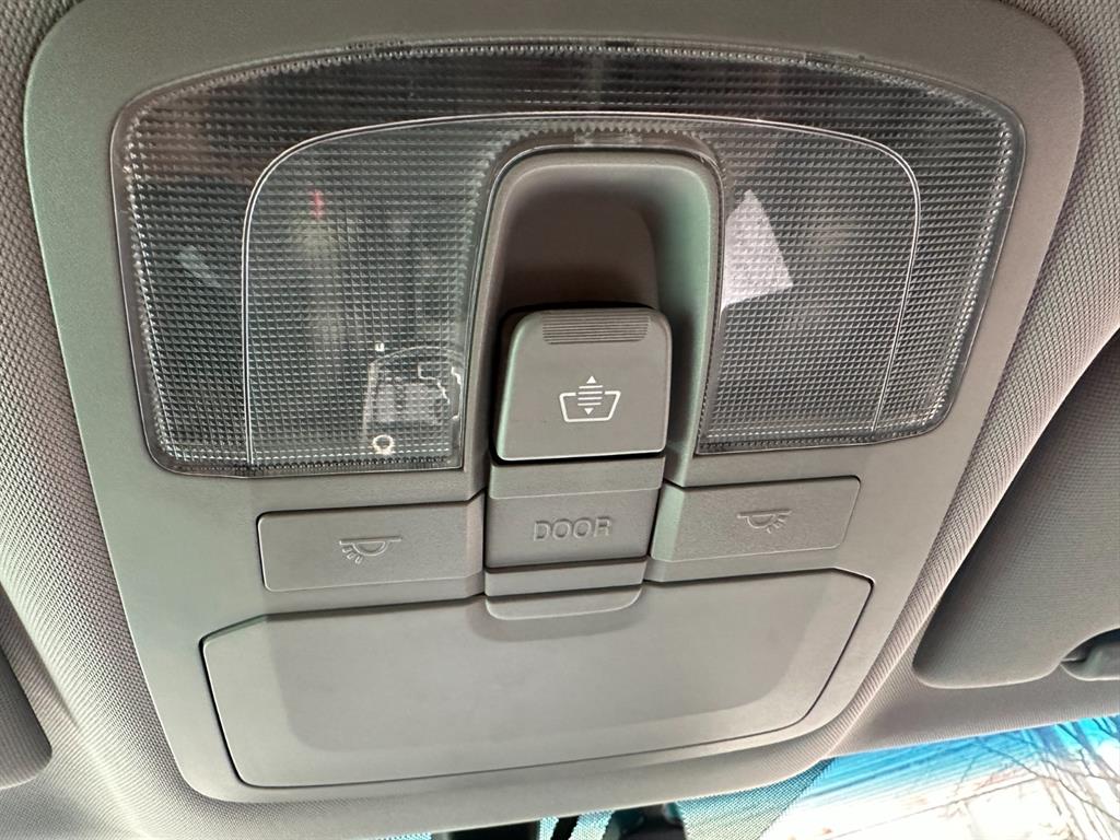 Ssangyong Tivoli 2017 Blanco - Importación desde Corea - HF Imports Iquique - Foto 14