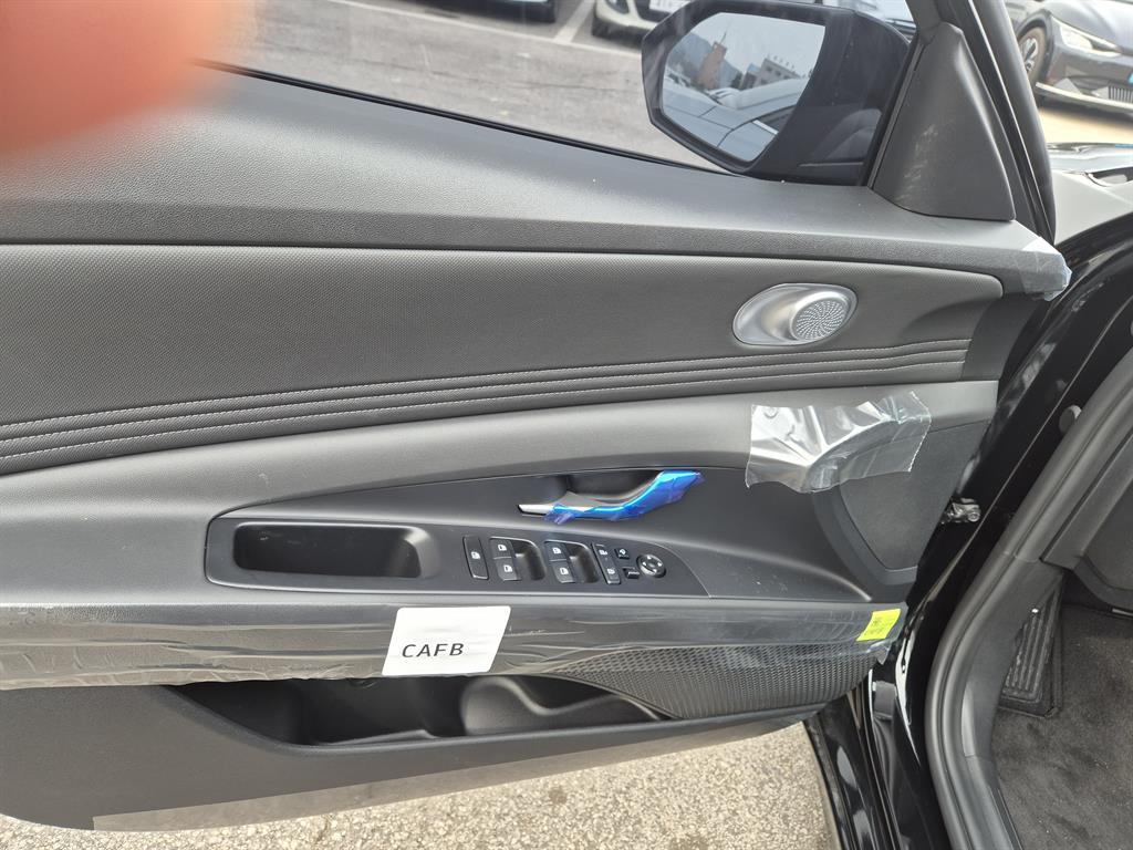 HYUNDAI Avante - Vista 6