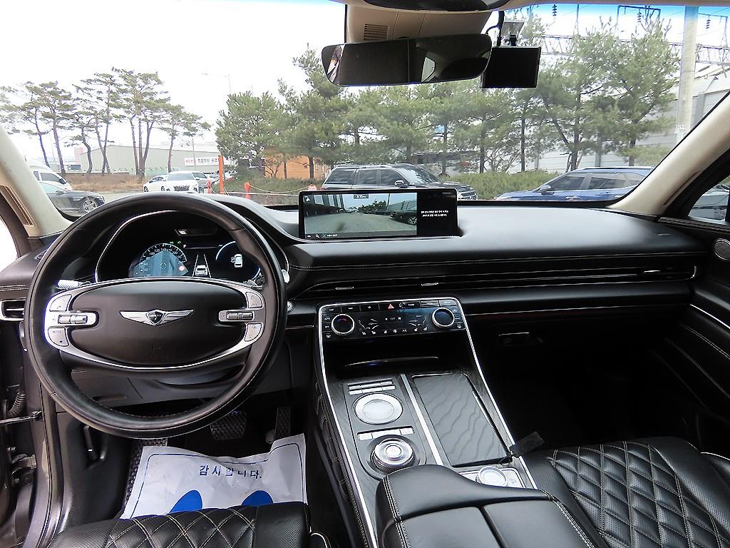 Genesis GV80 - Vista 7