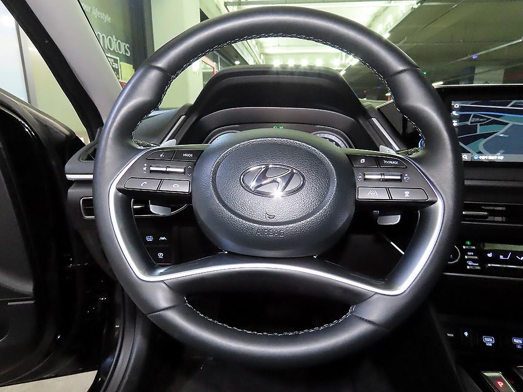 HYUNDAI Sonata - Vista 8