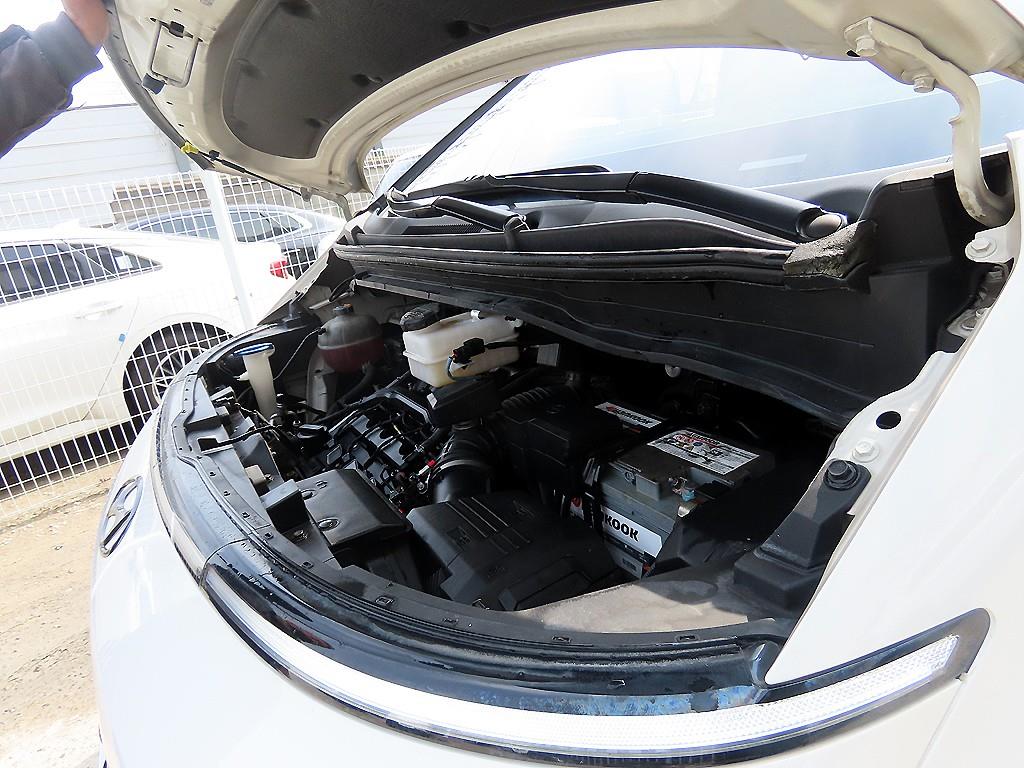 HYUNDAI Staria 2022 Blanco - Importación desde Corea - HF Imports Iquique - Foto 19