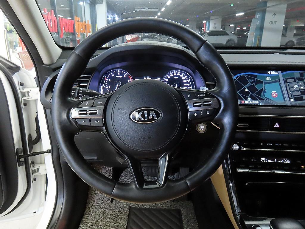 KIA K7 - Vista 8