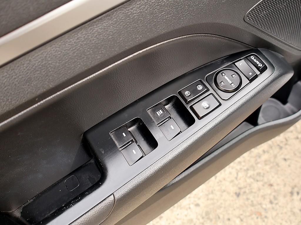 HYUNDAI Avante 2019 Blanco - Importación desde Corea - HF Imports Iquique - Foto 11