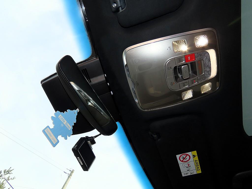 Genesis GV70 2022 Blanco - Importación desde Corea - HF Imports Iquique - Foto 15