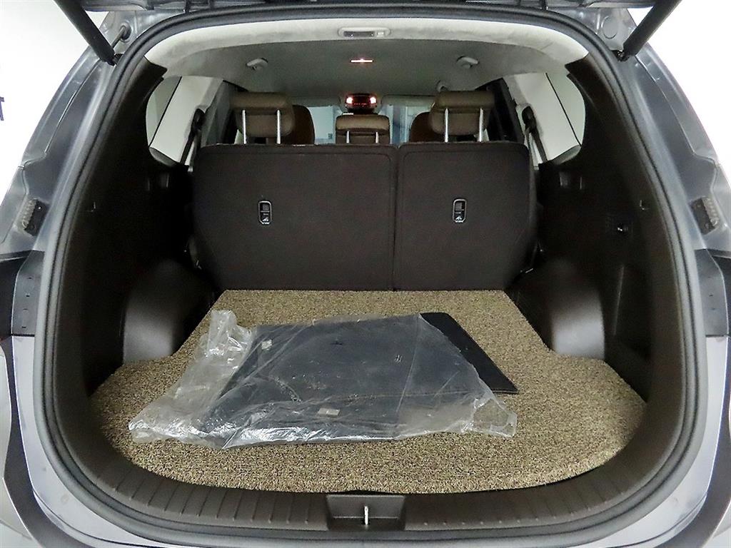 HYUNDAI Santa Fe - Vista 5