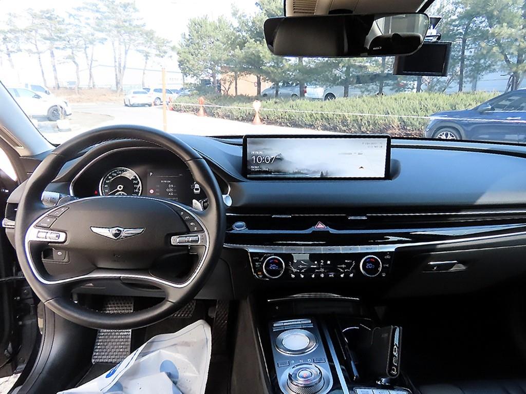 Genesis G80 - Vista 7