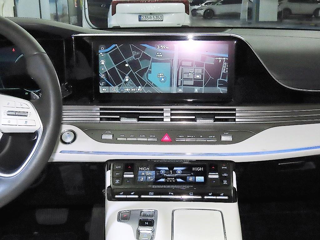 HYUNDAI Grandeur - Vista 11