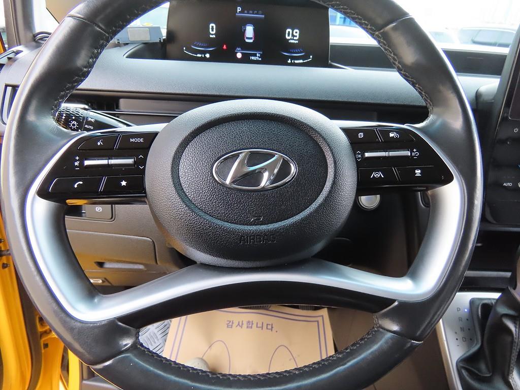 HYUNDAI Staria - Vista 11