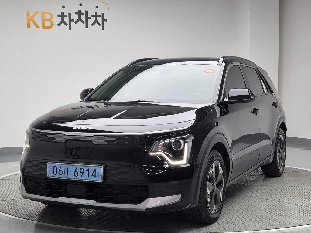 KIA Niro 2023 Negro - Importación desde Corea - HF Imports Iquique - Foto 1