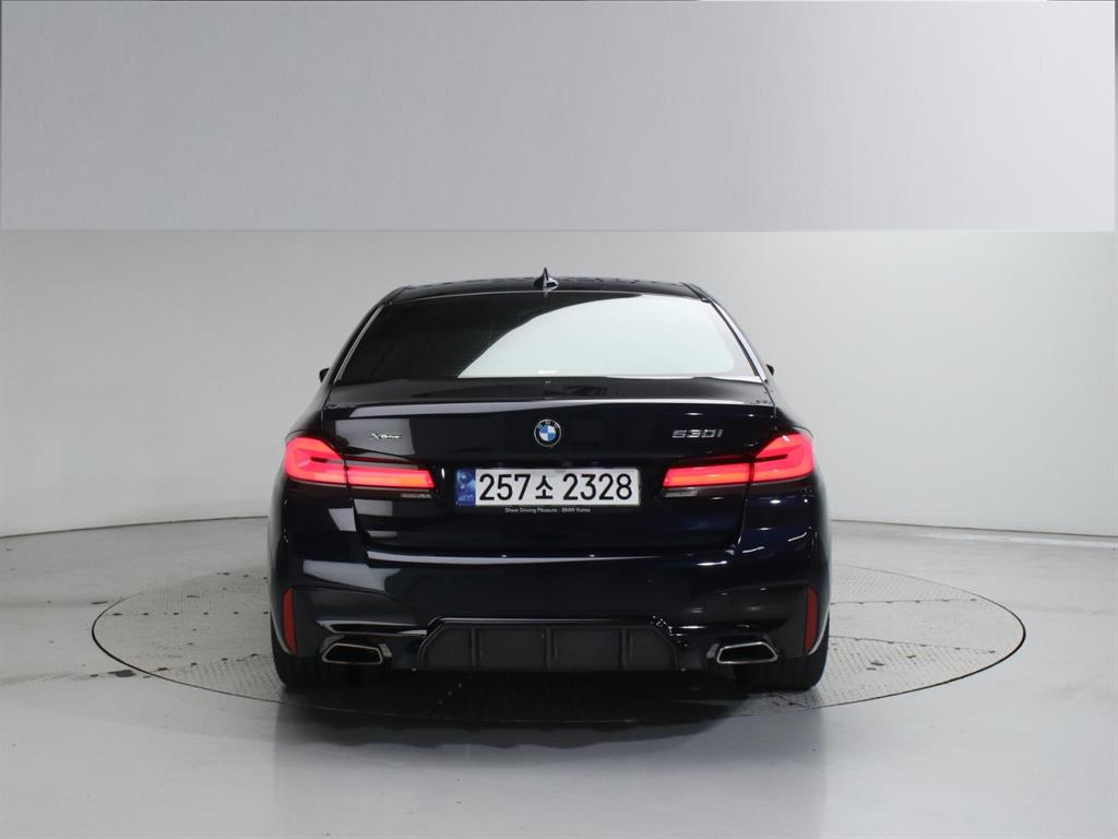 BMW 5 Series - Vista 4