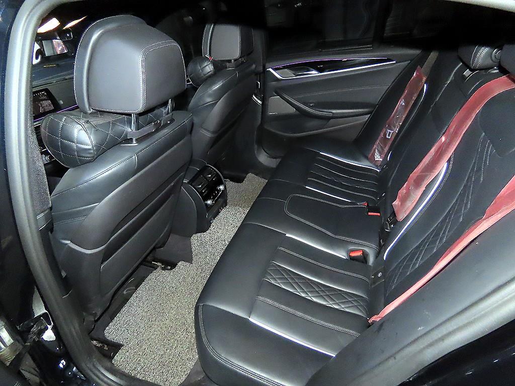 BMW 5 Series - Vista 7