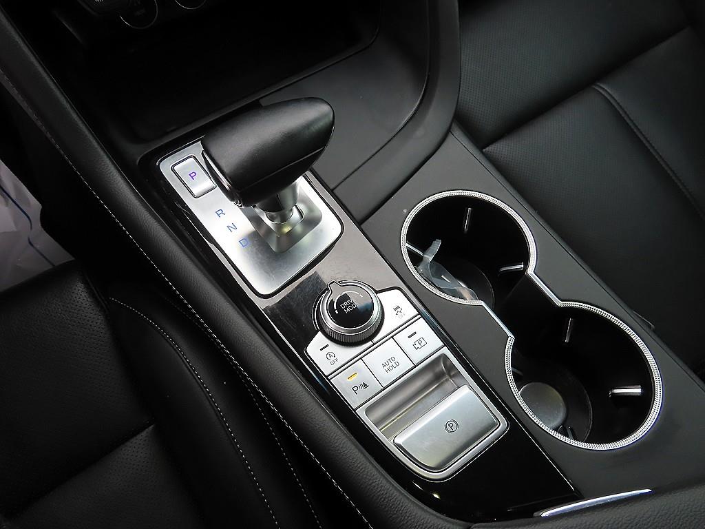 Genesis G70 - Vista 11