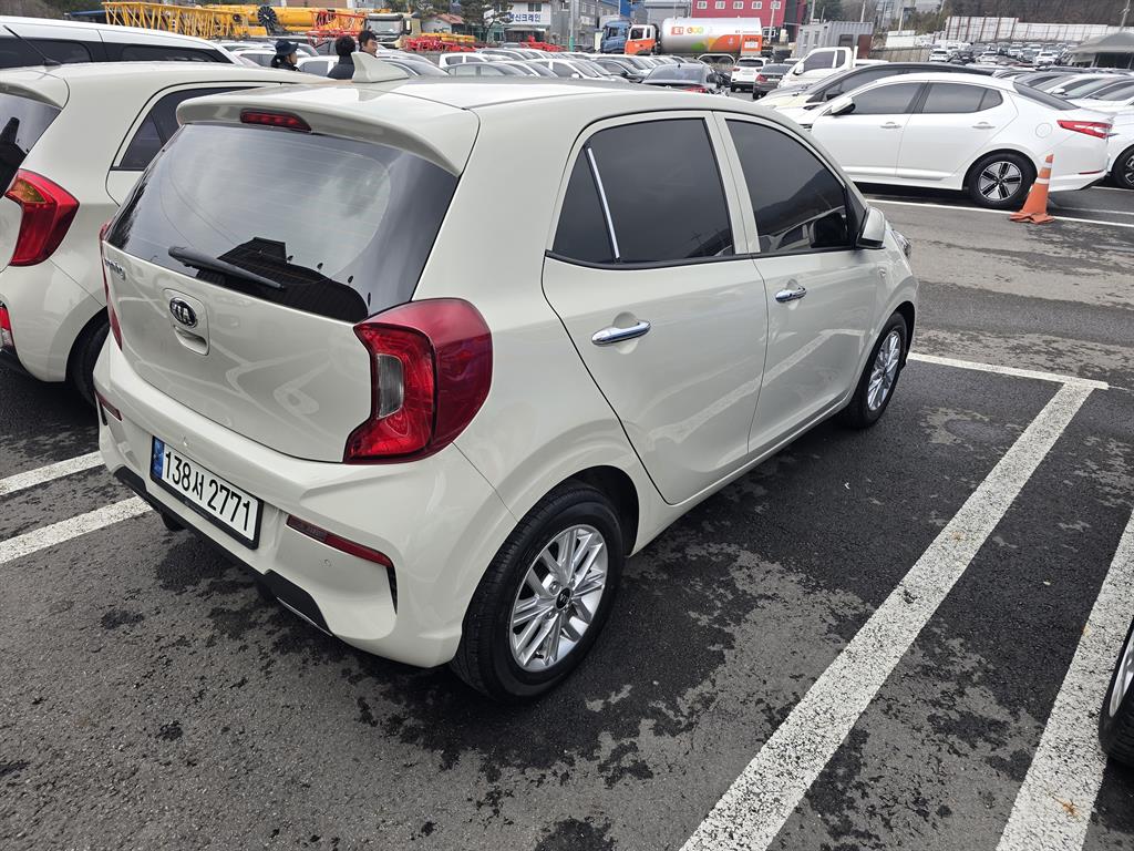 KIA Morning - Vista 4