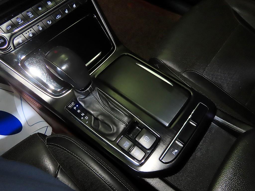 HYUNDAI Grandeur - Vista 12