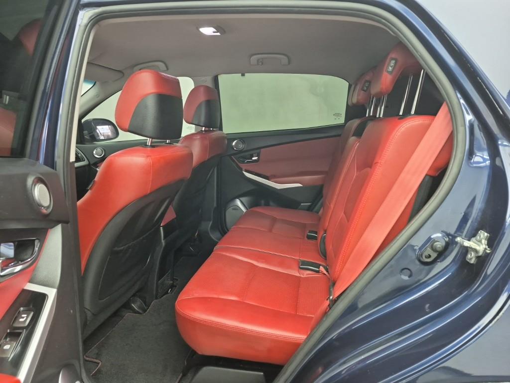 Ssangyong Korando - Vista 12