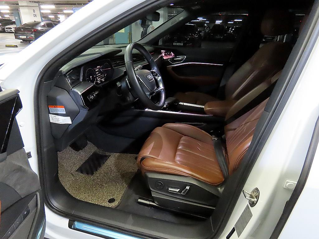 Audi e-Tron - Vista 6