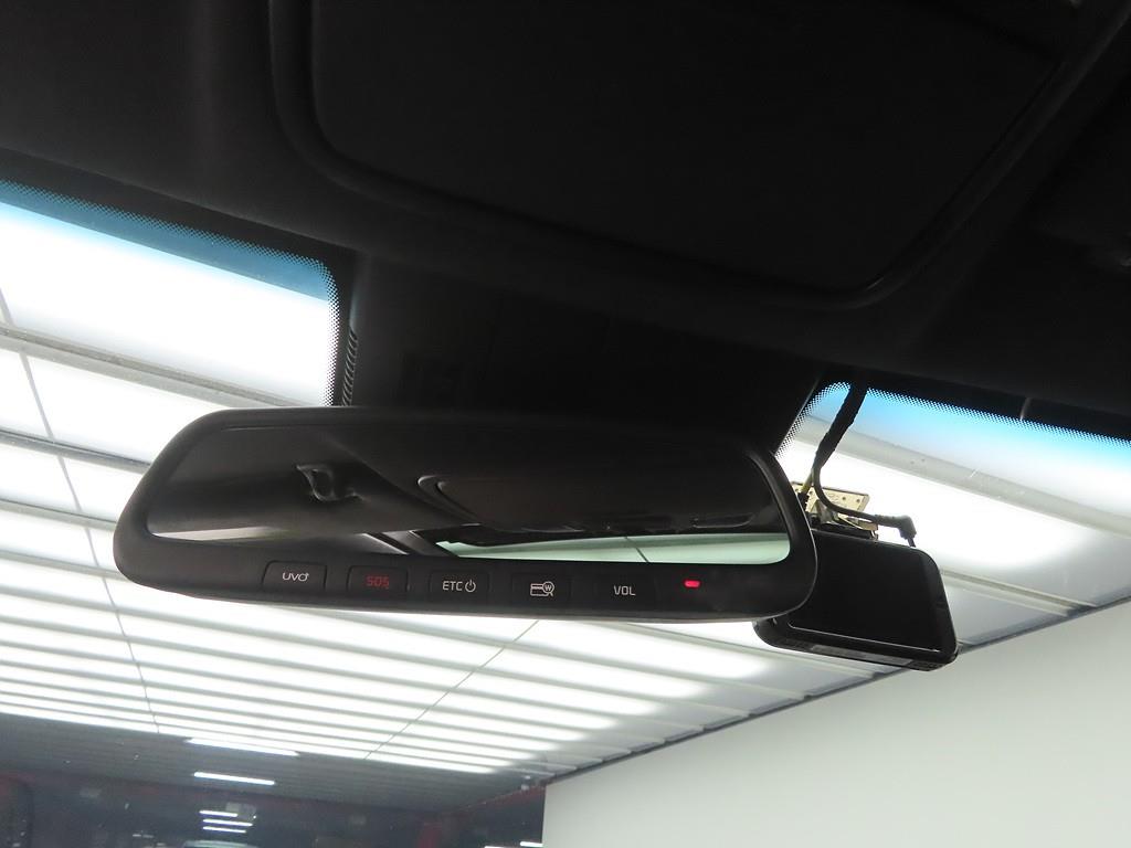 KIA Stinger - Vista 12