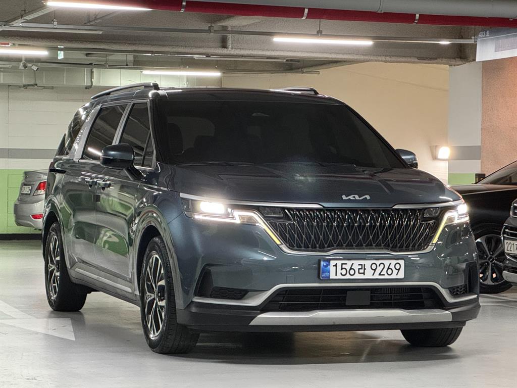 KIA Carnival - Vista 4