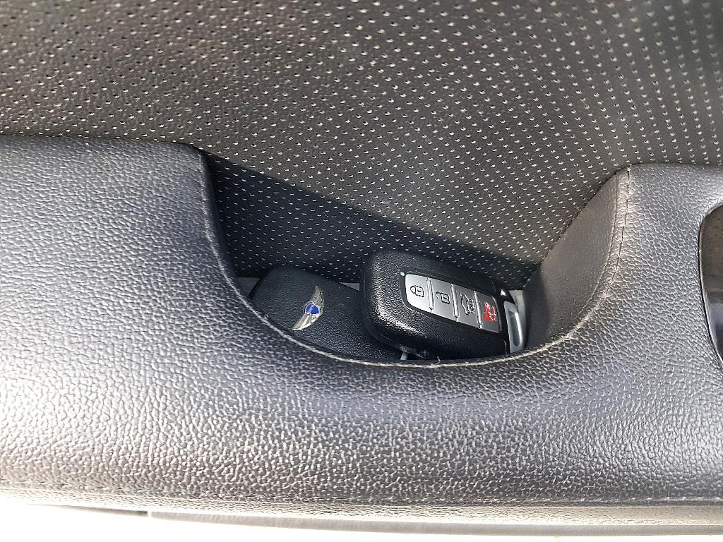 HYUNDAI Genesis 2012 Gris - Importación desde Corea - HF Imports Iquique - Foto 13