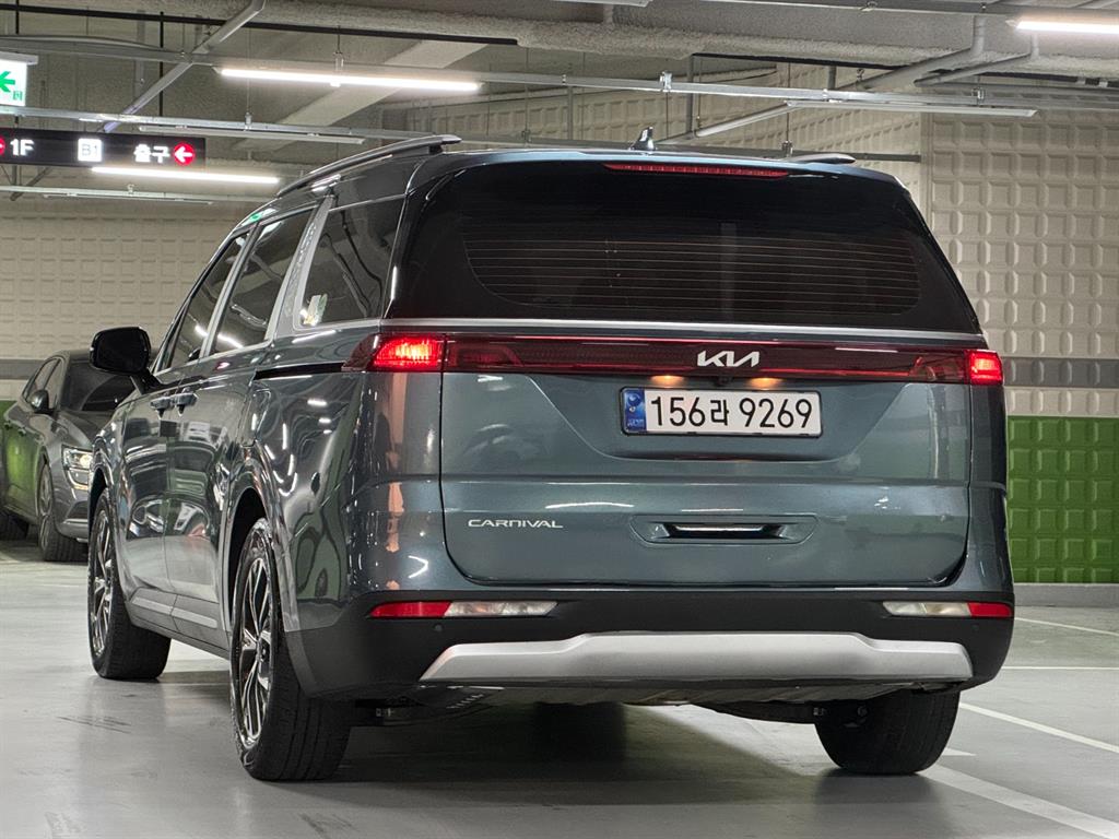 KIA Carnival - Vista 6