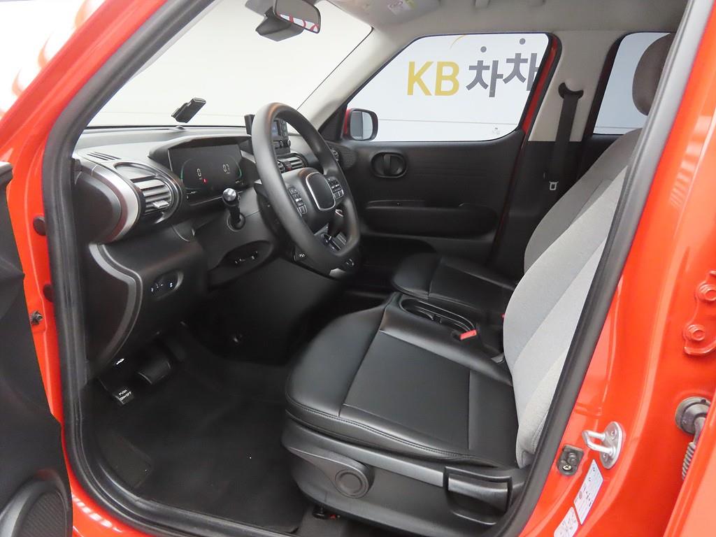 HYUNDAI Casper - Vista 5