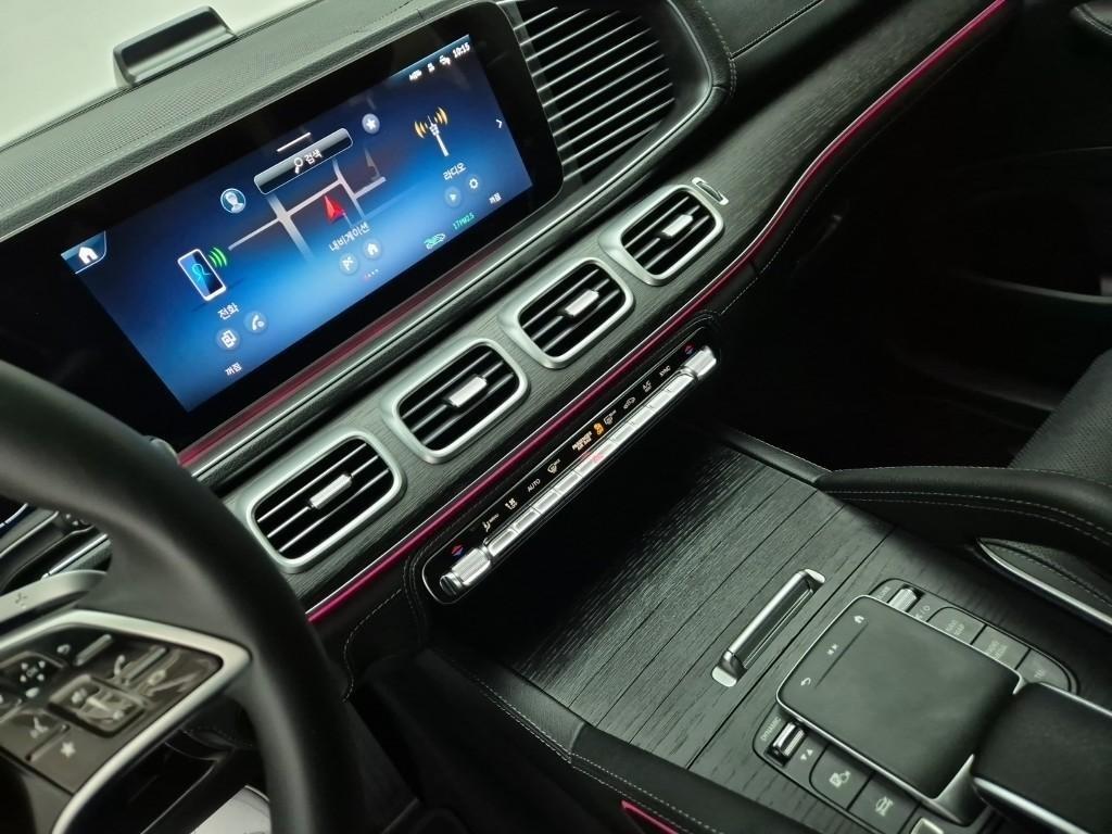 Mercedes Benz GLE Class - Vista 9