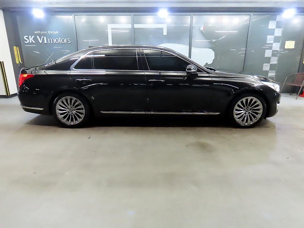 Genesis EQ900 - Vista 3