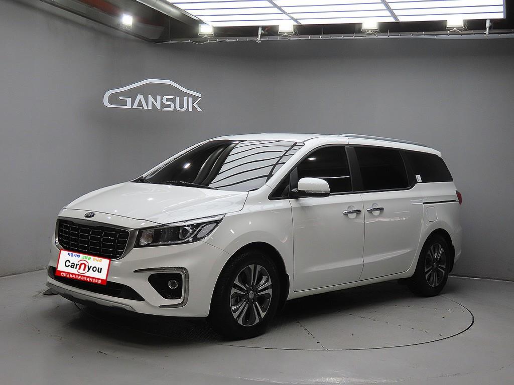 KIA Carnival - Vista 3