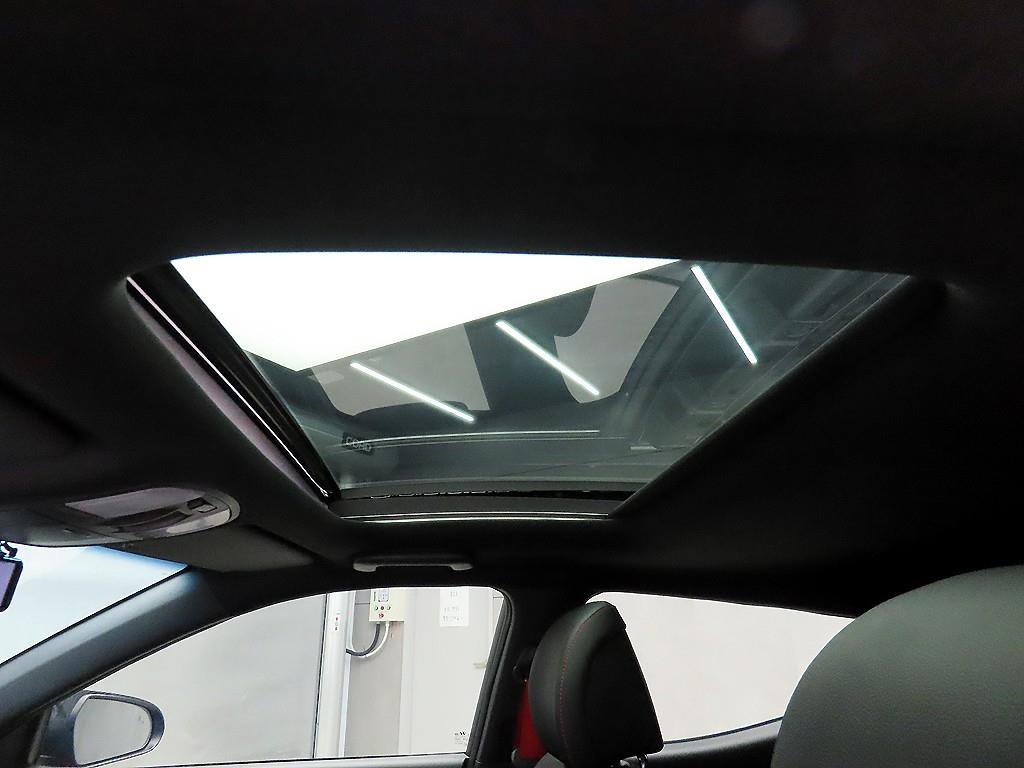 HYUNDAI Veloster 2018 Negro - Importación desde Corea - HF Imports Iquique - Foto 17