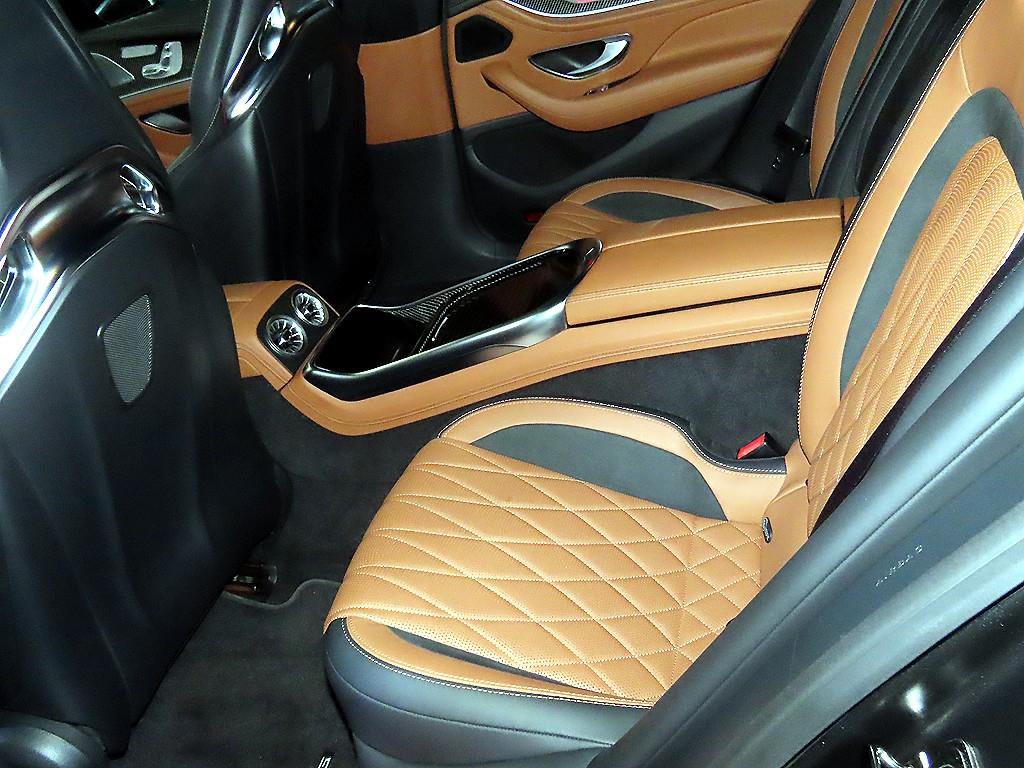 Mercedes Benz AMG GT - Vista 7