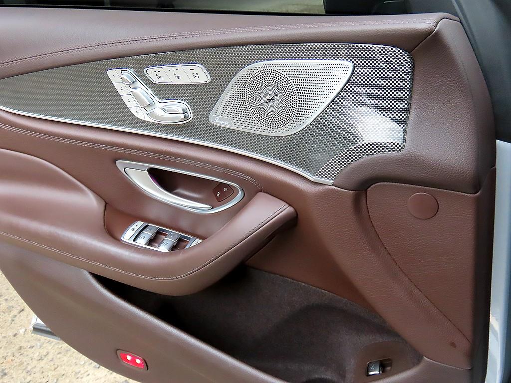 Mercedes Benz CLS Class - Vista 12