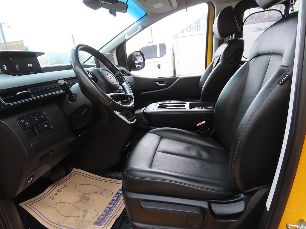 HYUNDAI Staria - Vista 7