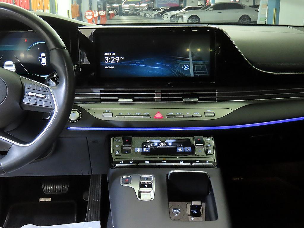 HYUNDAI Grandeur - Vista 11